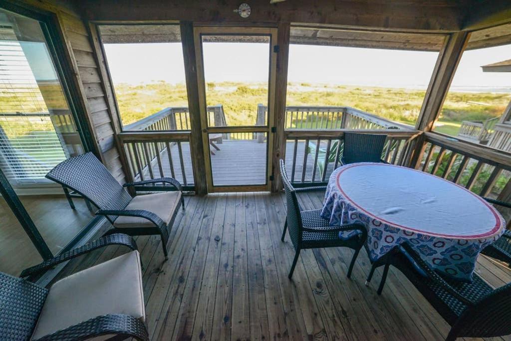 Pelican Point Unobstructed Beach Views Beach Access Out Back Door! Harbor Island Esterno foto